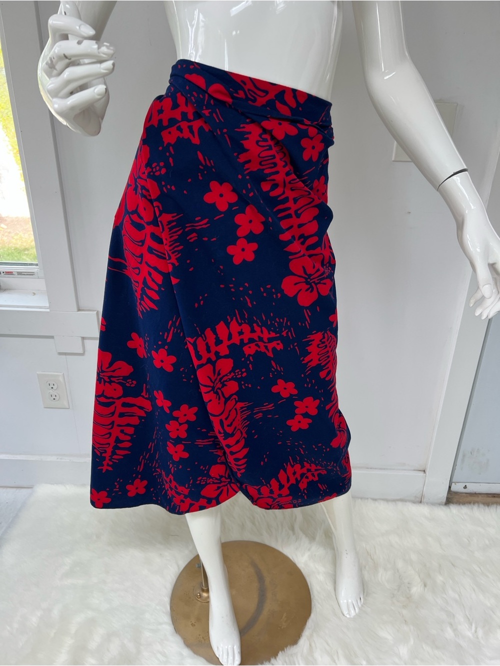 RARE Vintage U- Maikai 60s Hawaiian Wrap Skirt   Made in Hawaiian women’s S/M